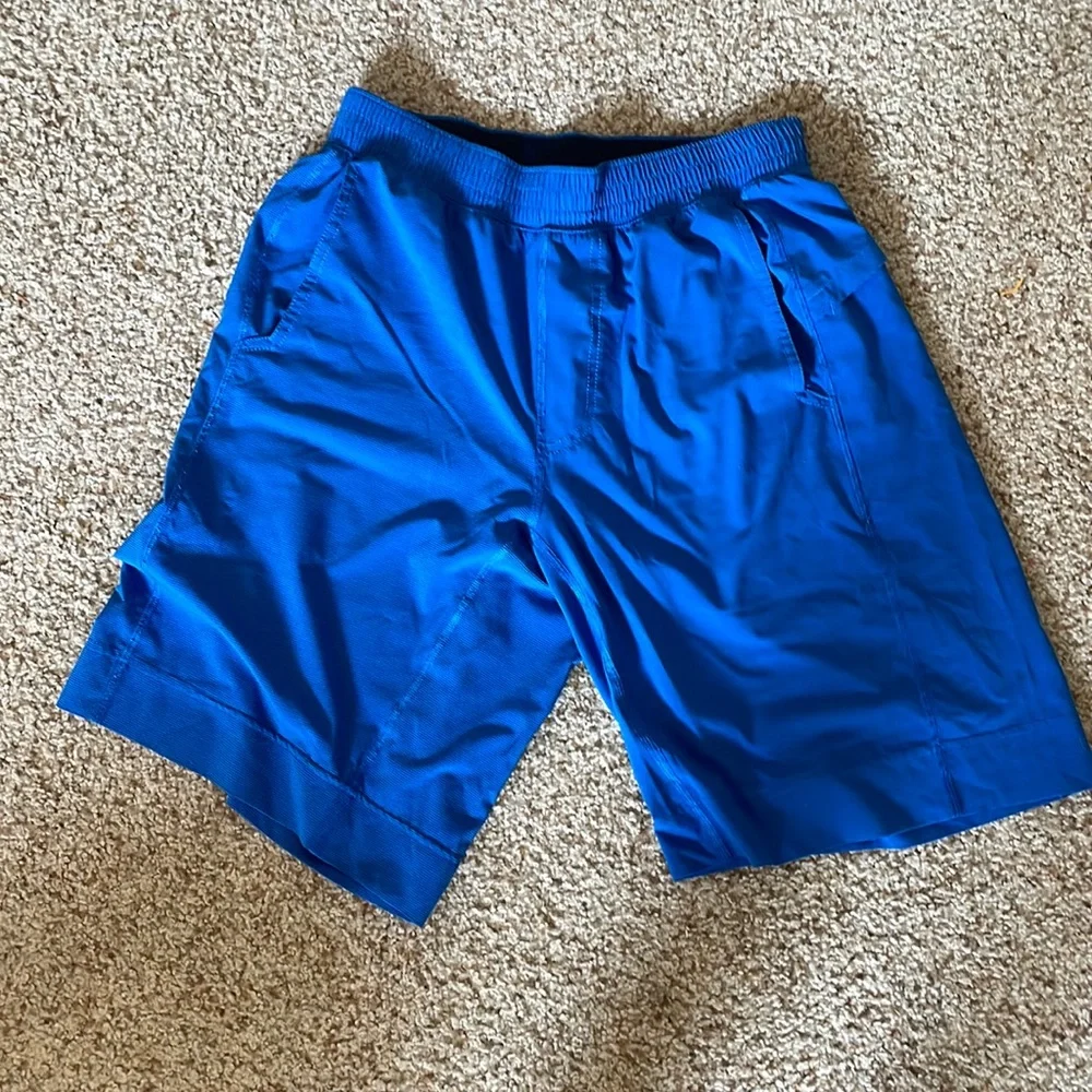 Mens lululemon blue shorts - Picture 1 of 2